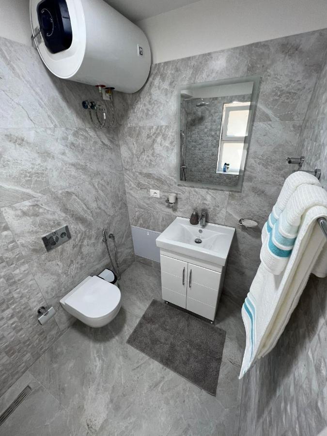 Florent'S Superb Studio, Free Parking & Garden!! Тирана Экстерьер фото