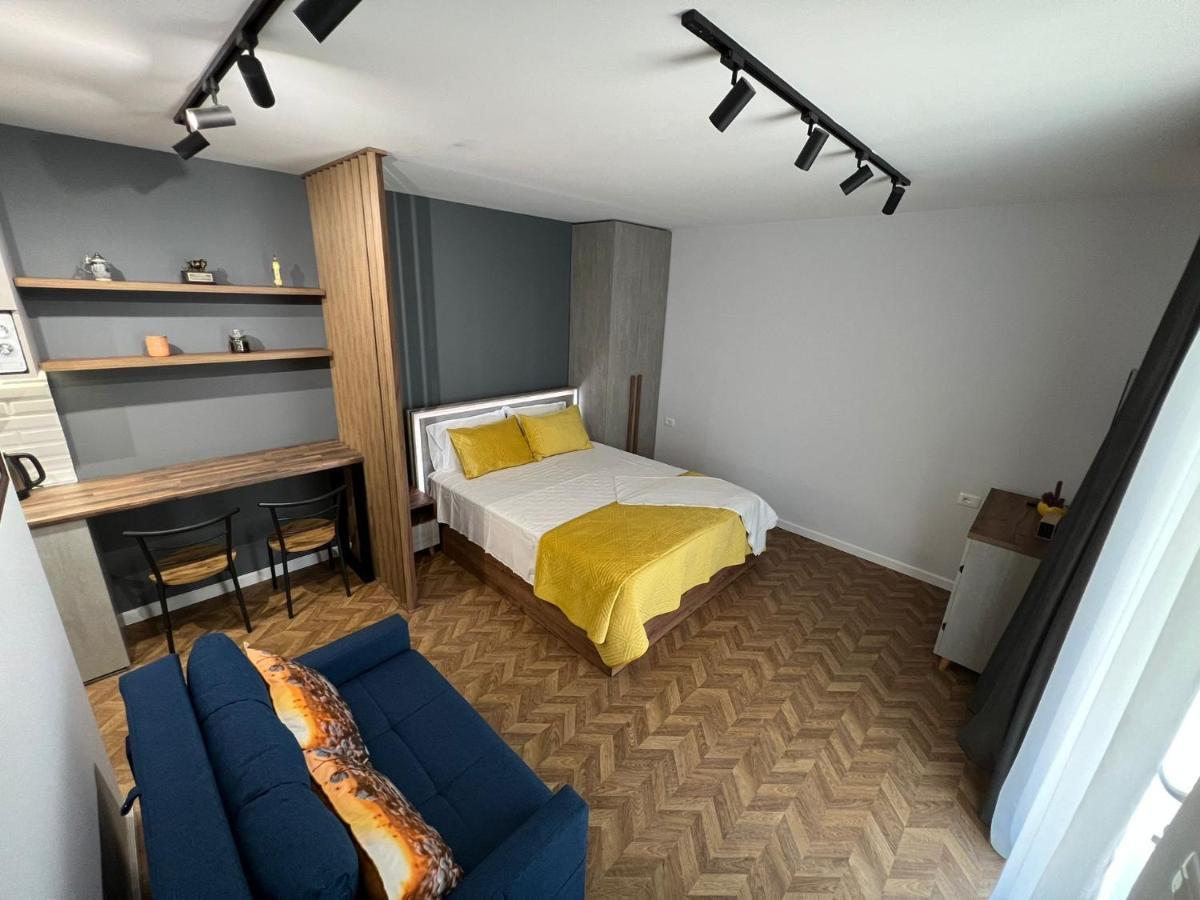 Florent'S Superb Studio, Free Parking & Garden!! Тирана Экстерьер фото